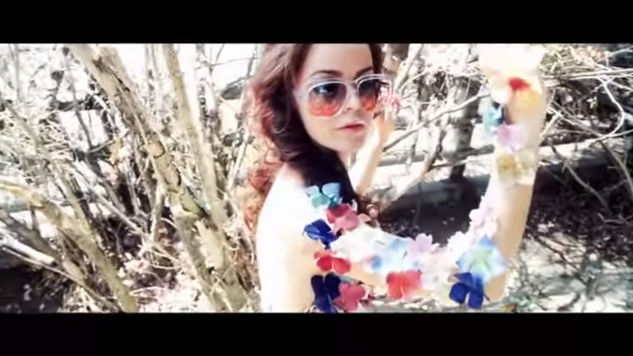 Taryn Manning - Summer Ashes (Official Music Video)