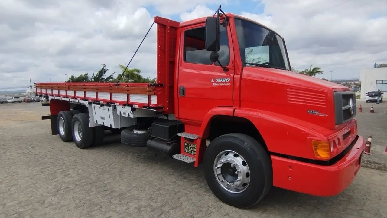 CAMINHÕES MERCEDES 1620 À VENDA A PARTIR DE 139 MIL