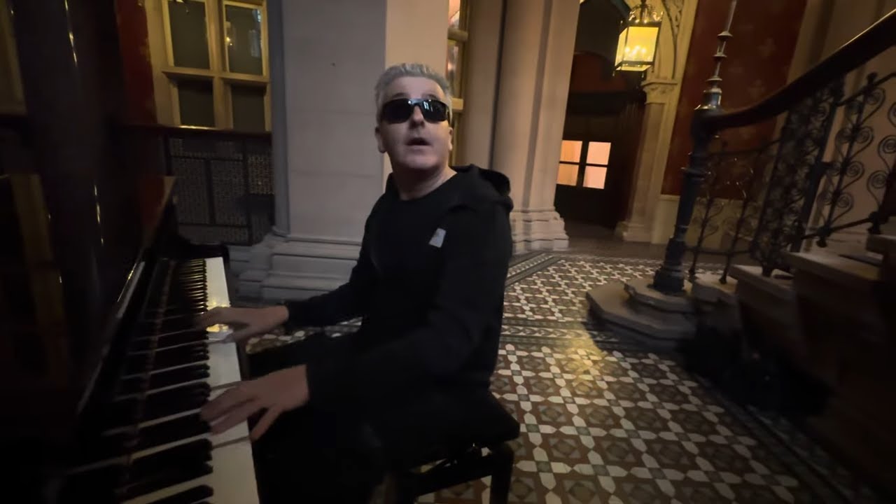 Secret Piano In Expensive Hotel Gets Illegally Played