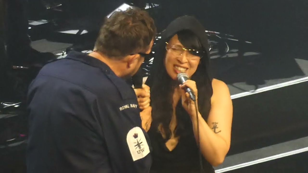 Gorillaz - To Binge feat. Yukimi - Copper Box Arena, London, 2/9/25
