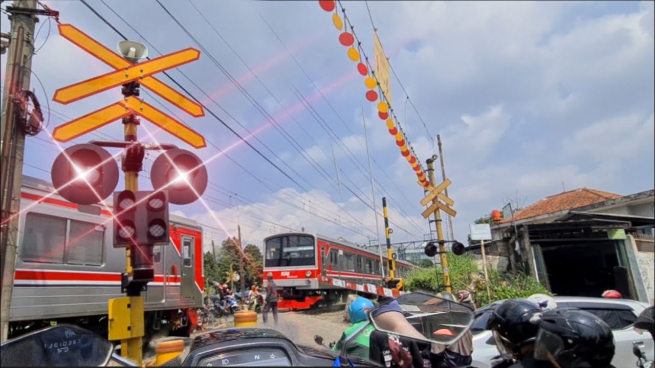 BLUSUKAN 3 PALANG KERETA BARU KYOSAN DI BOGOR, RAILROAD CROSSING ASTREA MOTORIDE ADA JR 205 KE BOGOR