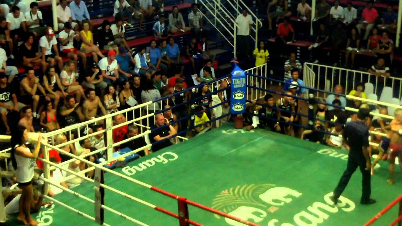 9 year old Jon Vetle (Norway) Fights his Pro Muay Thai Debut for Phuket Top Team