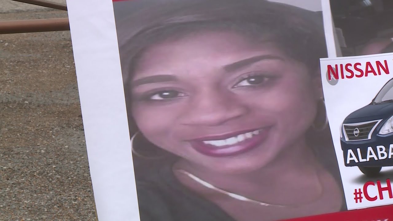 Family pleads for help finding missing Belleville woman Beverly Logan