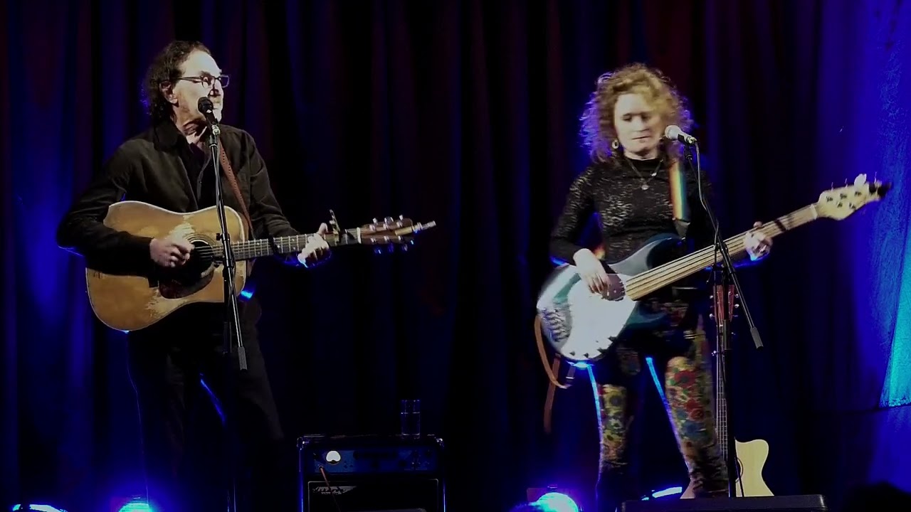 Alice Howe & Freebo at The Live Room at Saltaire