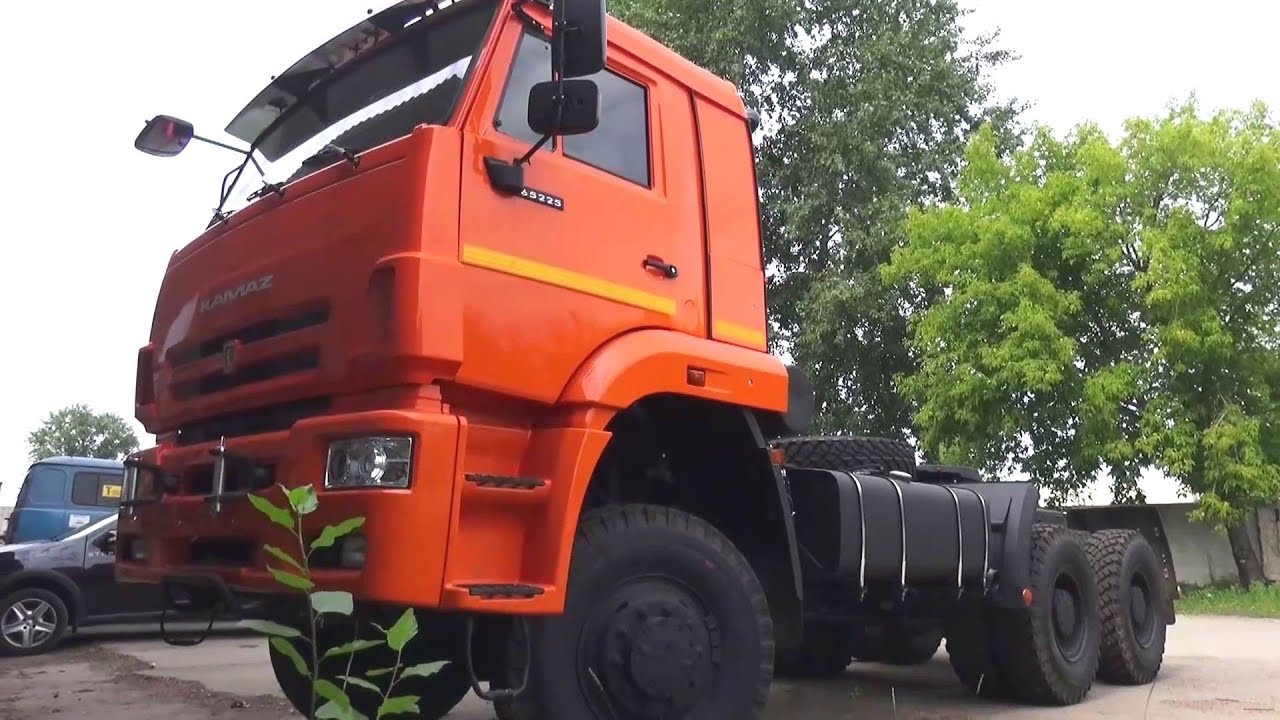 2017 KAMAZ-65225-43. Start Up, Engine, and In Depth Tour.