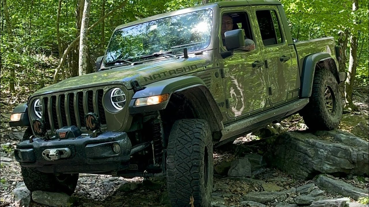 2020 Jeep Gladiator Sport S. 5 Year, Long Term Review and Walk Around 