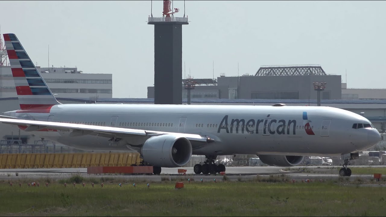 American Airlines Boeing 777-300ER N722AN Takeoff from NRT 16R