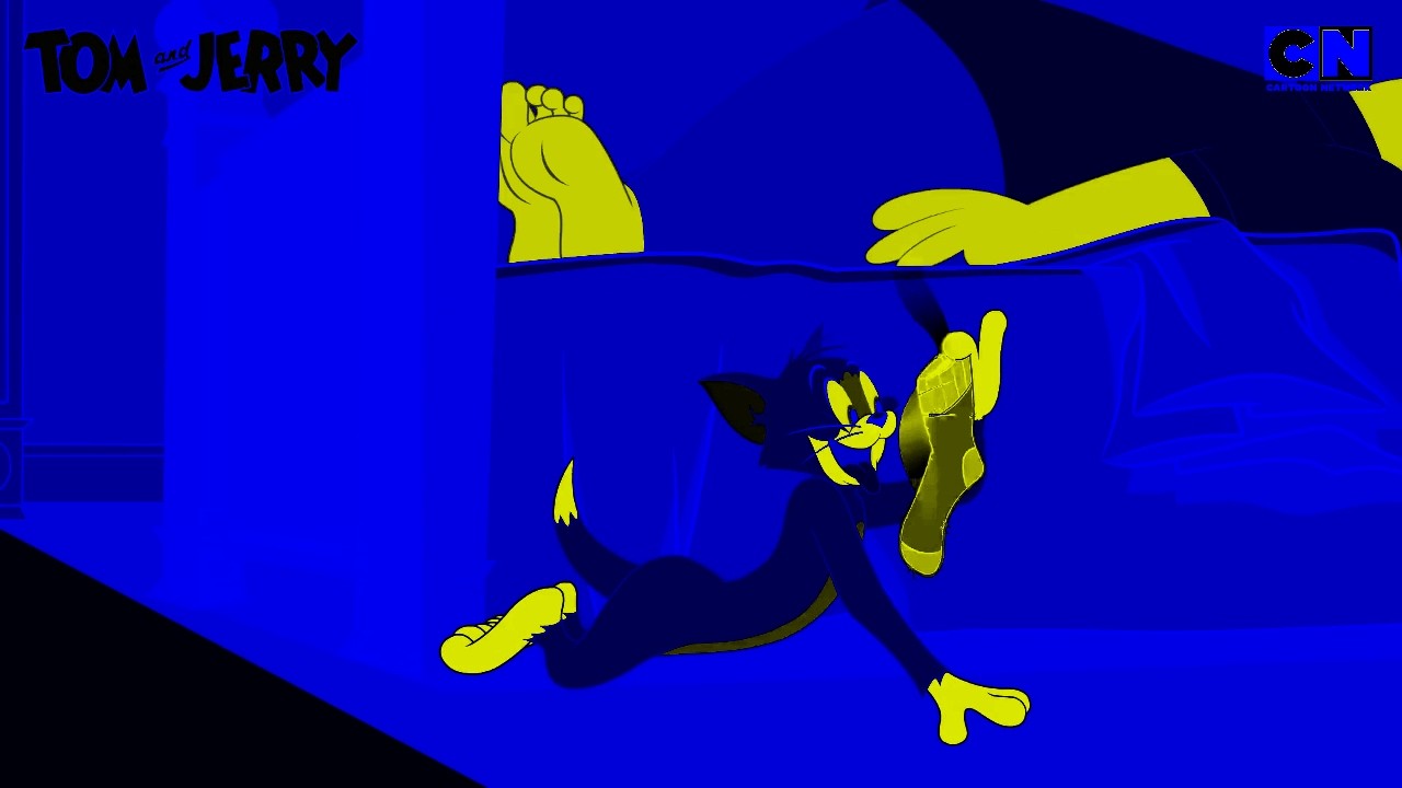 Tom caught the the wrong thing🧦🧦 | Tom and Jerry (Powered by: Gamavision Csupo Effects)