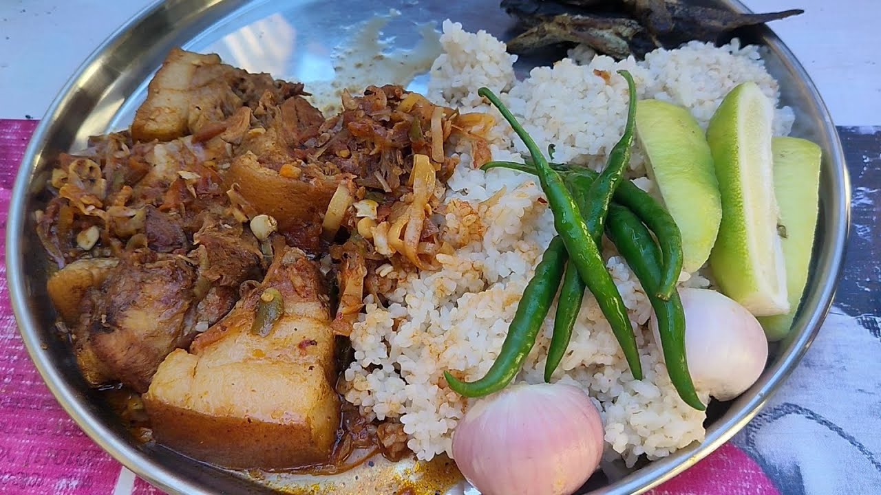 Pork cooked in naga style #mukbang