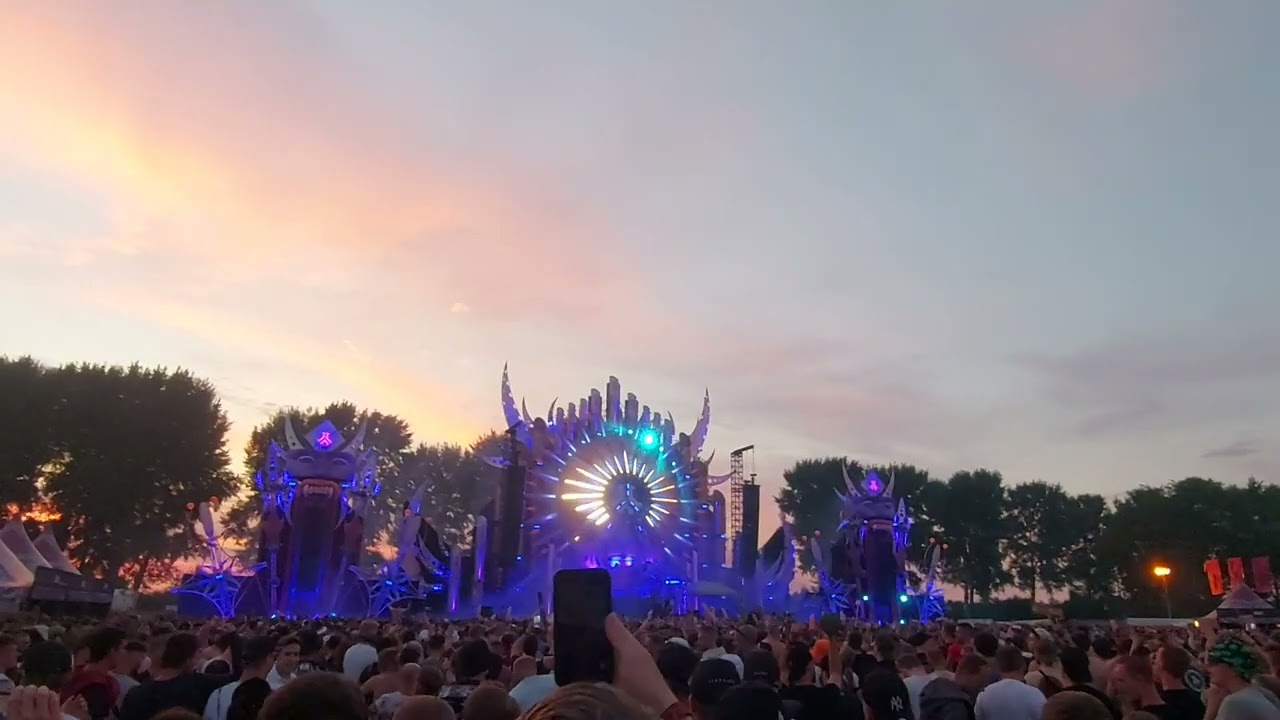 Da Tweekaz & Bassbrain - SHOTJEE (GPF Remix) @ Defqon.1 2022