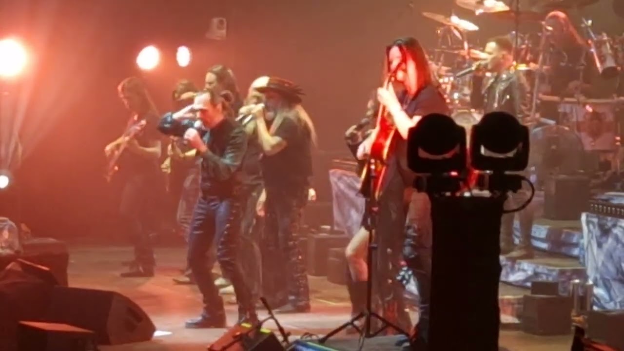 Raskasta Joulua - Tulkoon Joulu (live @ Nokia Areena, Tampere) HD