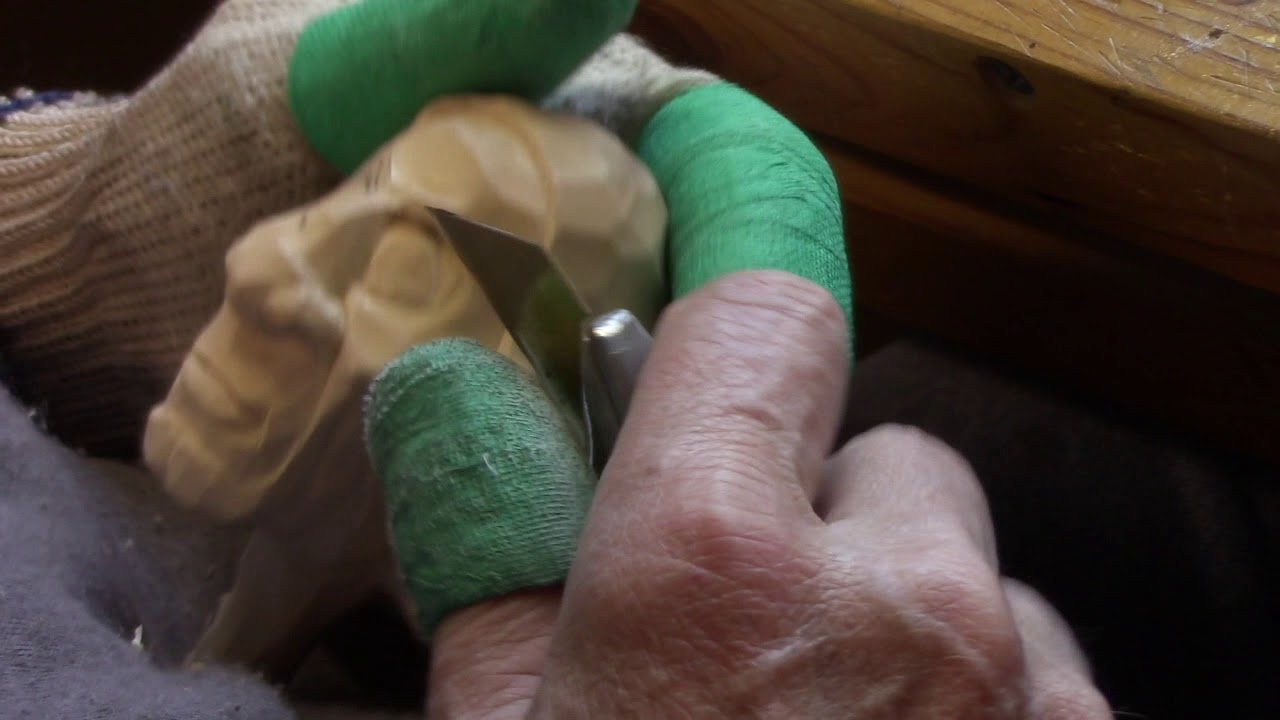 Carving A Native American Bust With Shield   Part 3