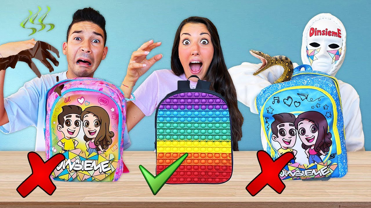 NON SCEGLIERE LO ZAINO SBAGLIATO CON I POP IT A SCUOLA CHALLENGE CONTRO IL DOTTOR TIMOTI!