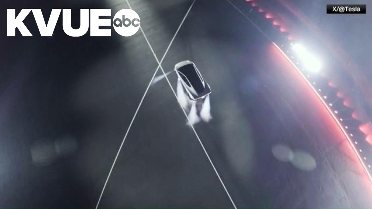 Elon Musk reveals new Tesla 'flying car'
