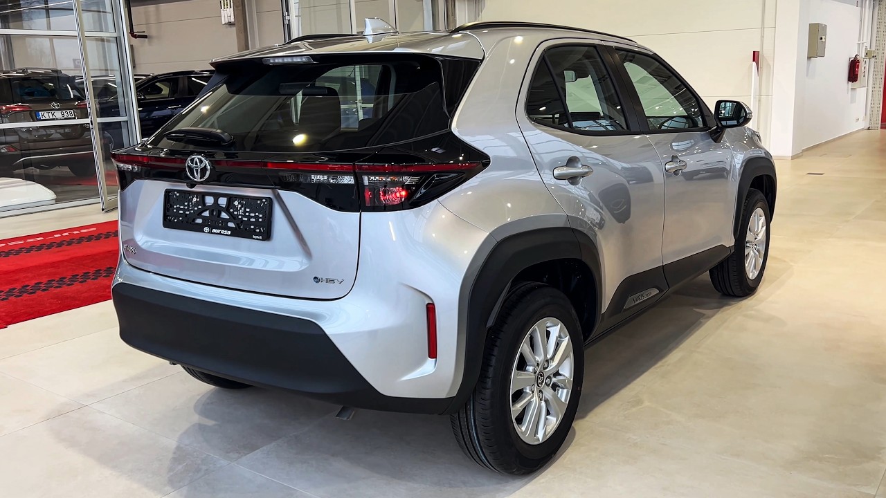 2026 Toyota Yaris Cross Hybrid - Full Walkaround (Interior & Exterior) 4K