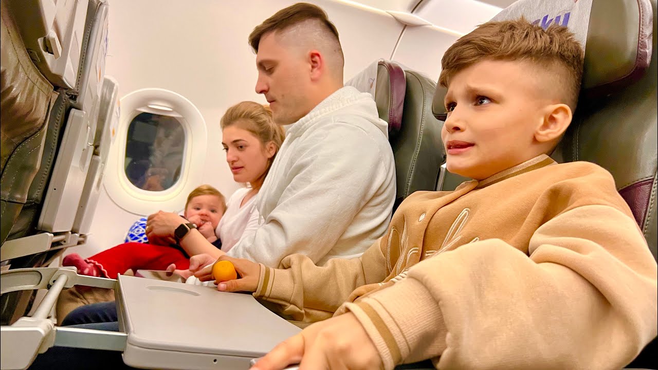 Альберт БОИТСЯ САМОЛЕТА✈️/ Куда он ЛЕТИТ?😱