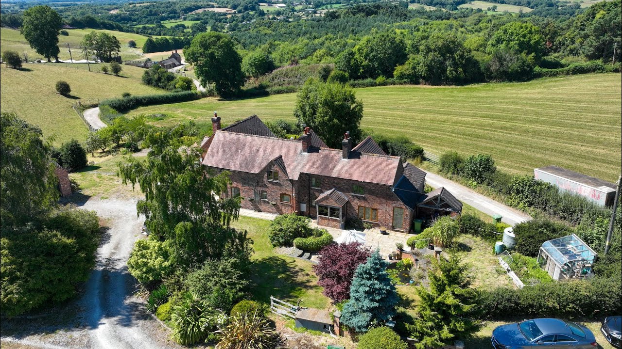 Mugginton Lane End | Weston Underwood | County | Fine & Country Derbyshire | Arma Kang & Pip Holden