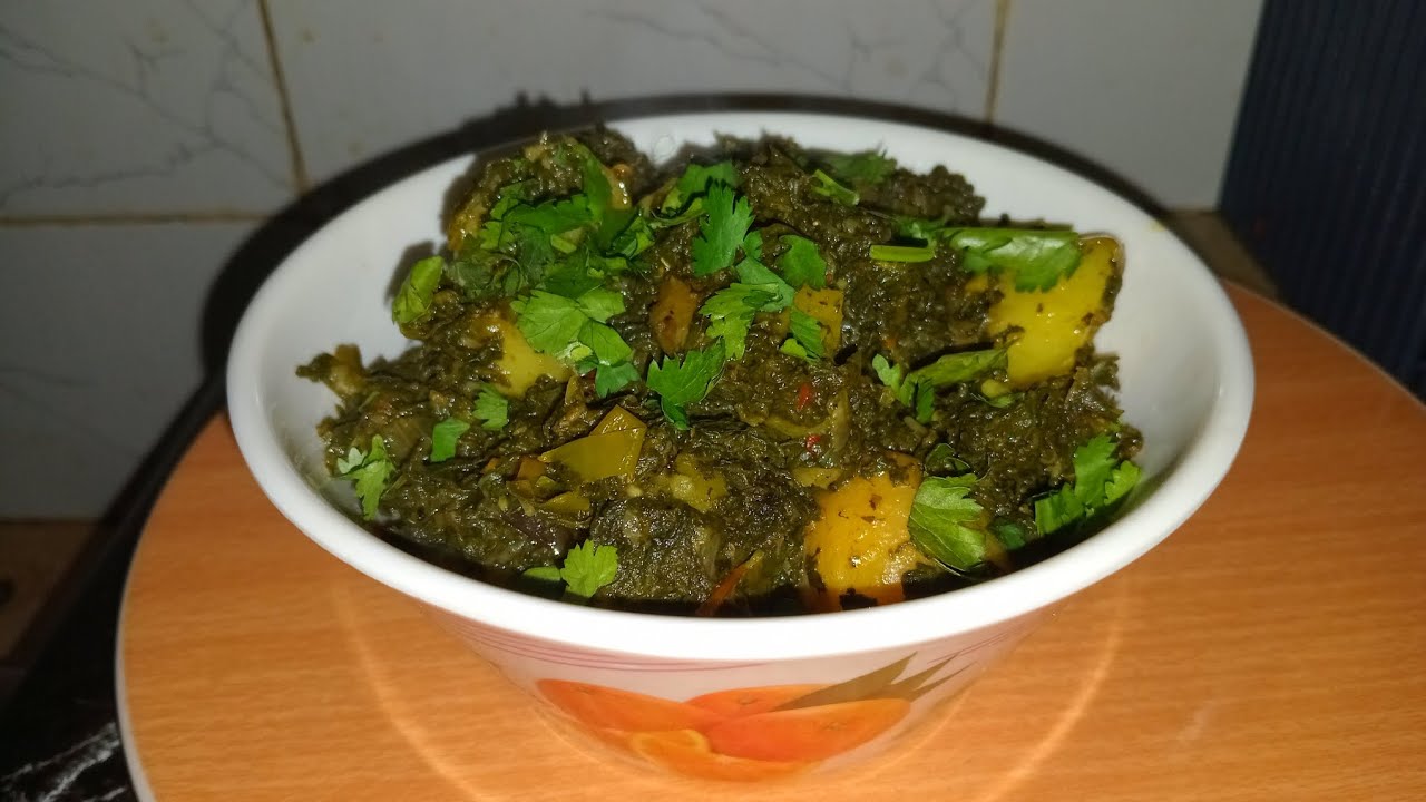 Spanish and potato recipe | alloo palak banany ka asan triqa | @FoodCosmetics 