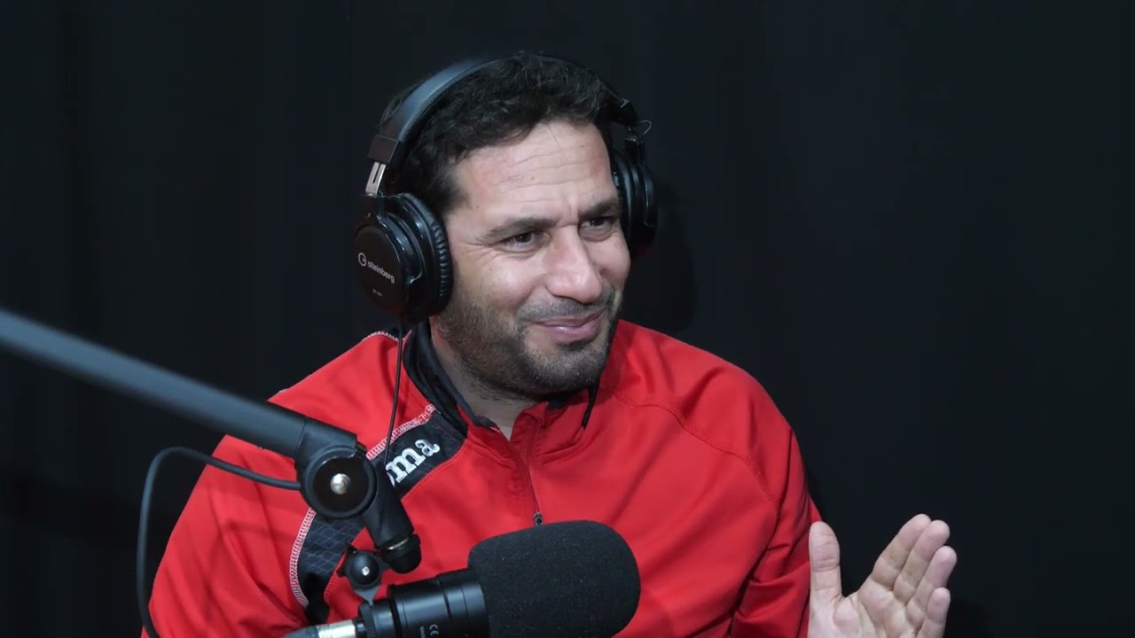Podcast me Elvis Naçin: Nese ju ofendon dikush? Ne respekt te Zotit pergjigju bute