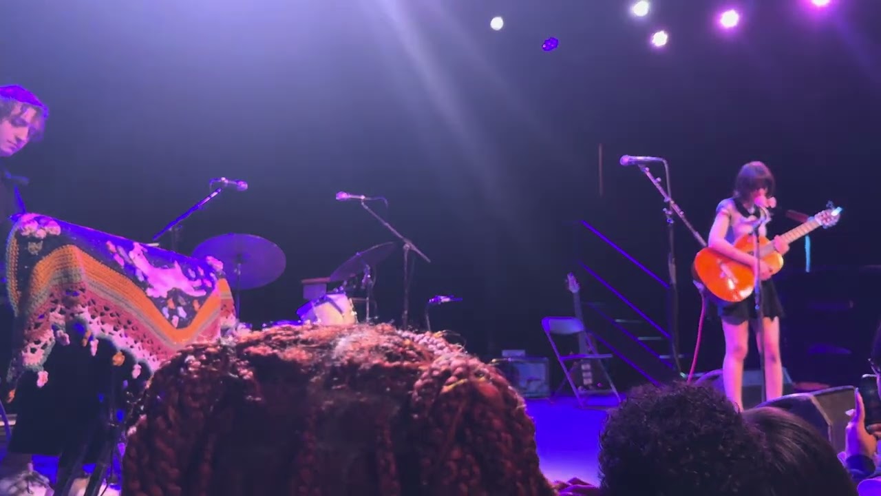 Juliana Chahayed, “inside” Live