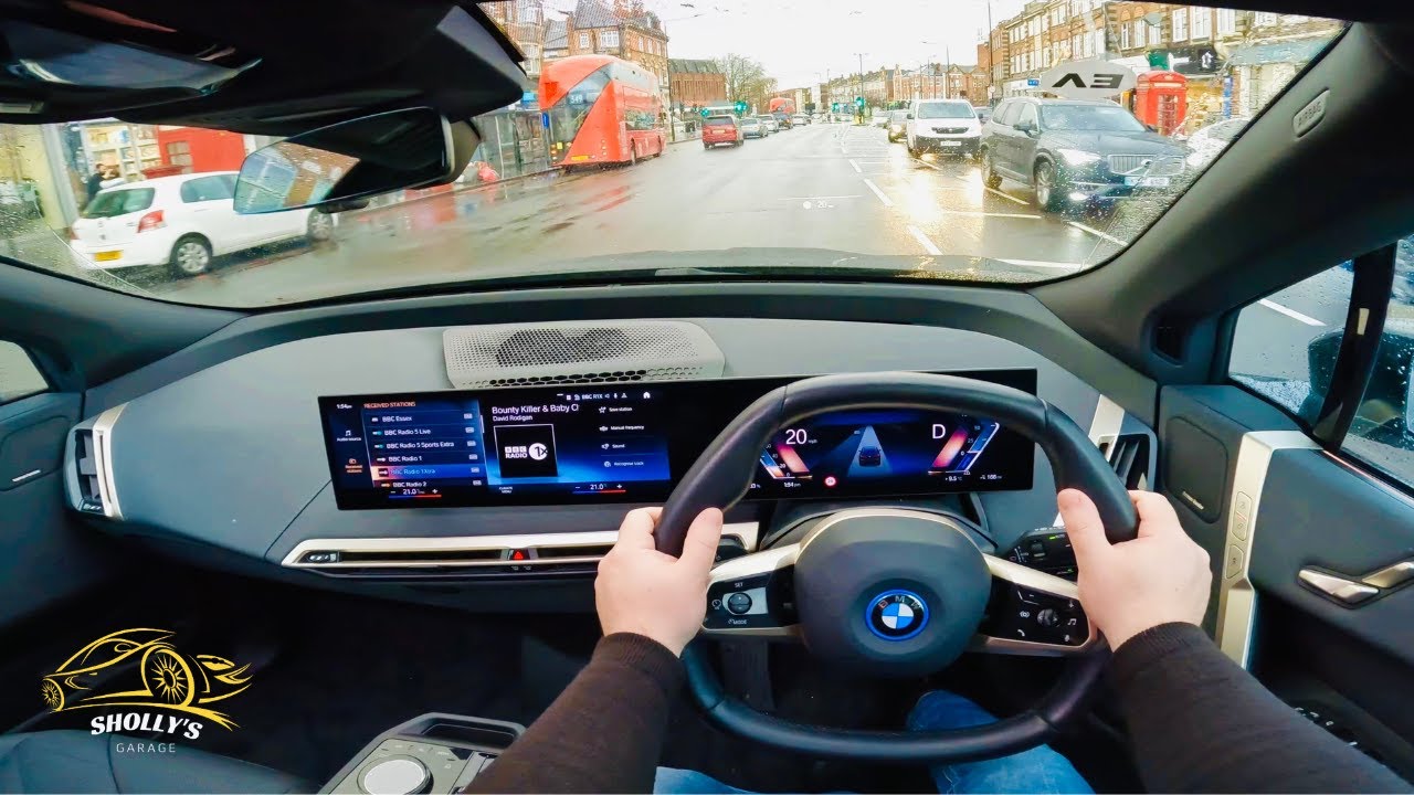 BMW iX POV Test Drive xDrive 40 M Sport [London, England]
