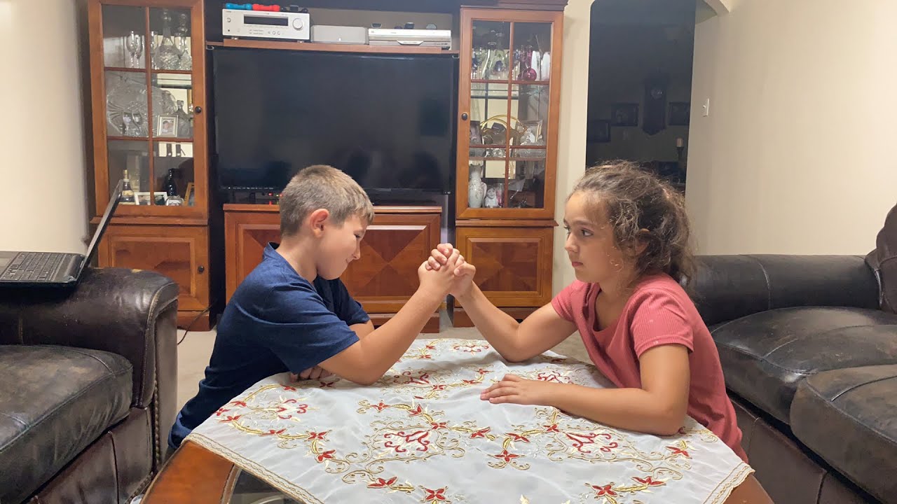 Kevin And Sara arm wrestling 8/20/2022