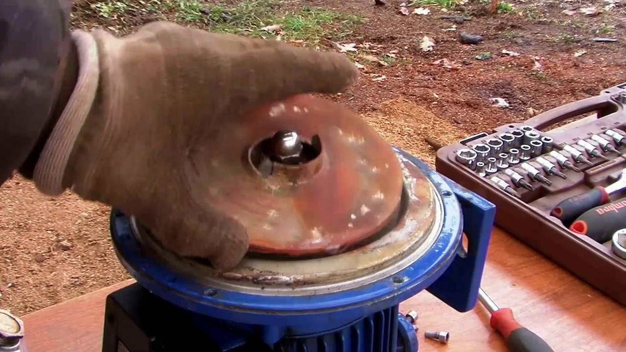 Lamp from a broken water pump.