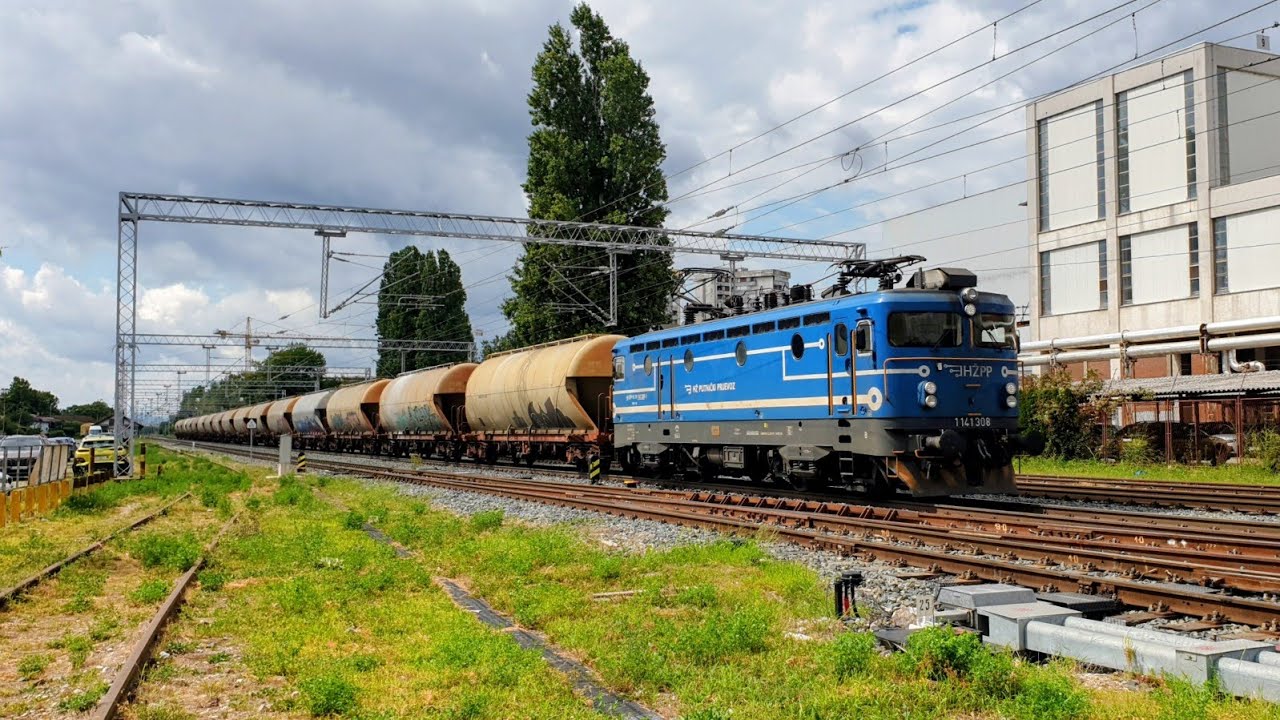 Electric trains and locomotives in Zagreb. Električni vlakovi i lokomotive u Zagrebu. 