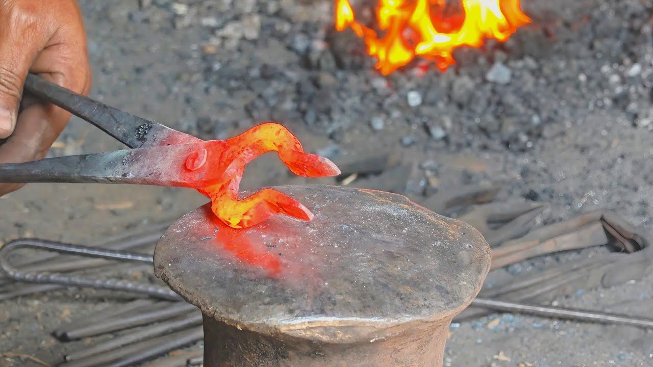 Haw to make a sansi  Blacksmith work