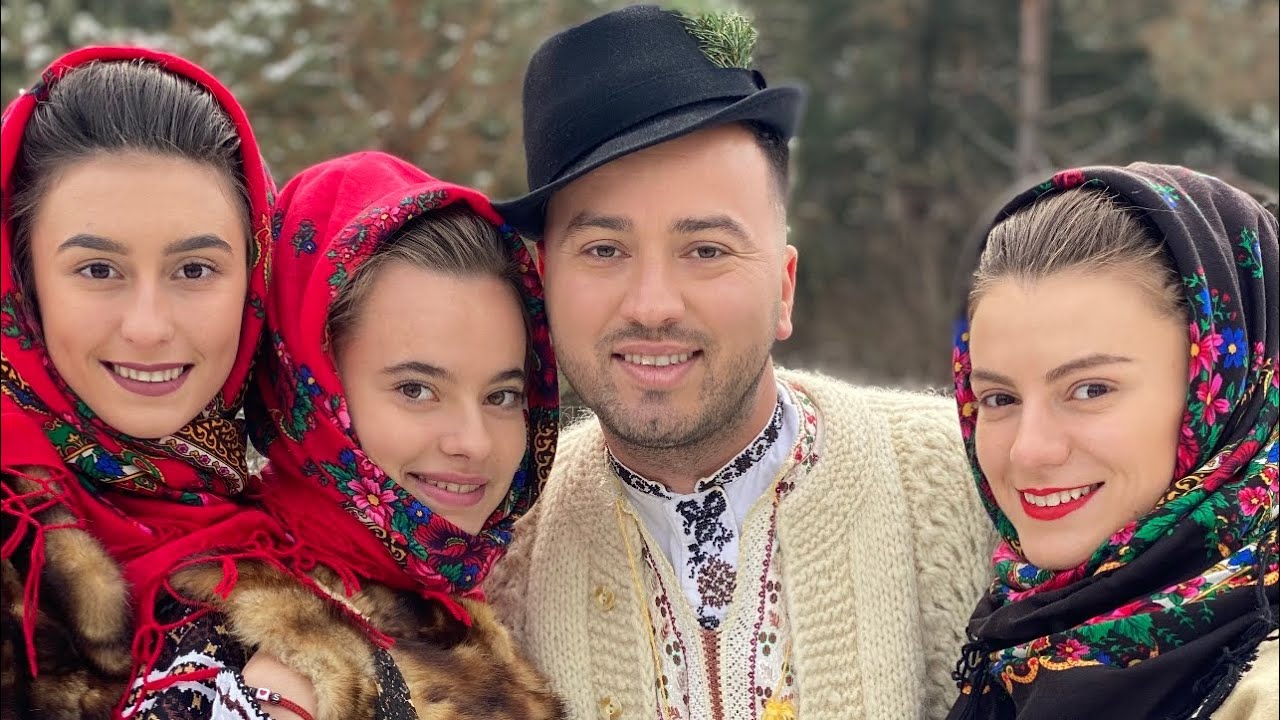 Alexandru Bradatan - COLINDE - Se-aud colindatori prin sat / Noi umblam a colinda