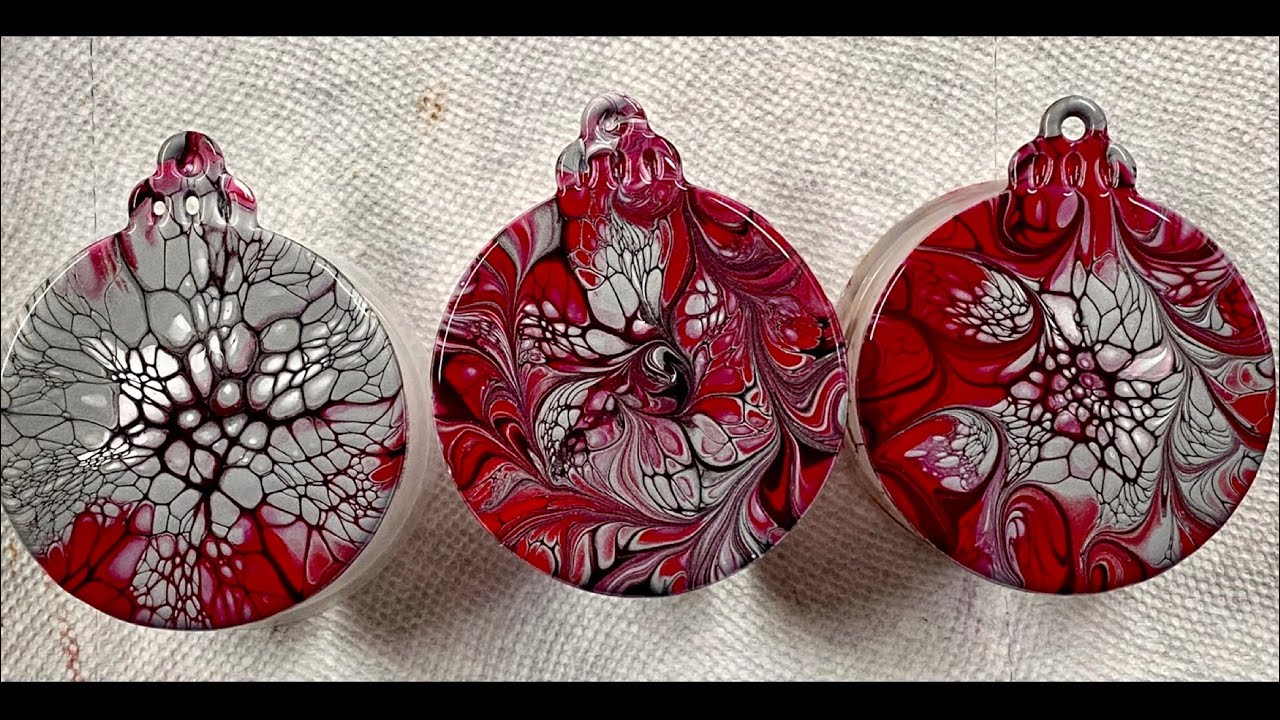 (1045) Awesome Bloom Christmas Ornaments, Modified Paint Pouring