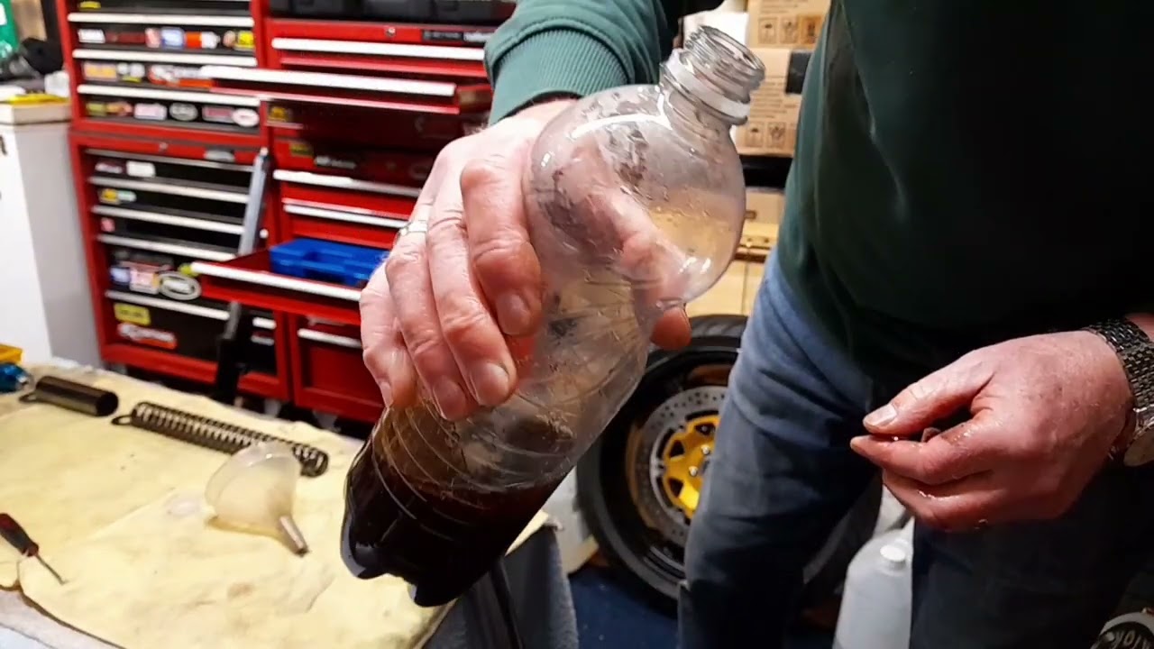 ZRX Forks Rebuild Part 2...(Fully Dismantled)