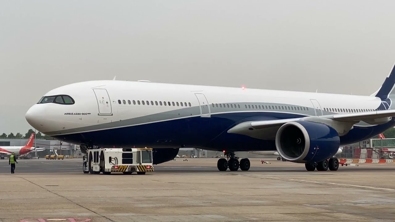 Hifly A330NEO start up take off