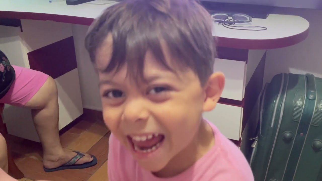 HOJE TEM CAFÉ NA ELIANA ( FAMOSOS DA INTERNET)