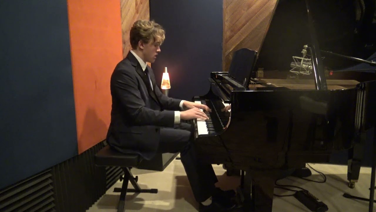 Brahms: Capriccio, Op.76, No.5 -- Performed by Ian Arnold