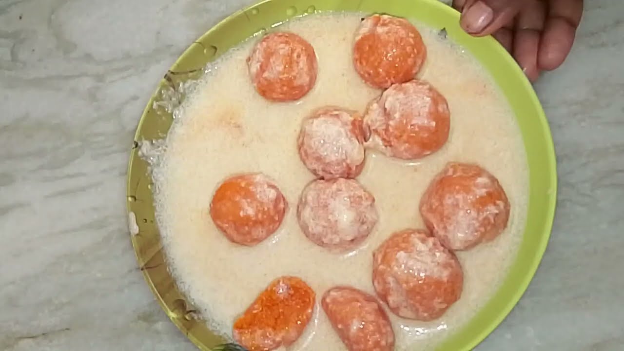  मुंह में घुल जाने वाली मिठाई. सर्दी के मौसम में खा लो नहीं तो पछताते रह जाओगे। बच्चों का पसंदीदा। 