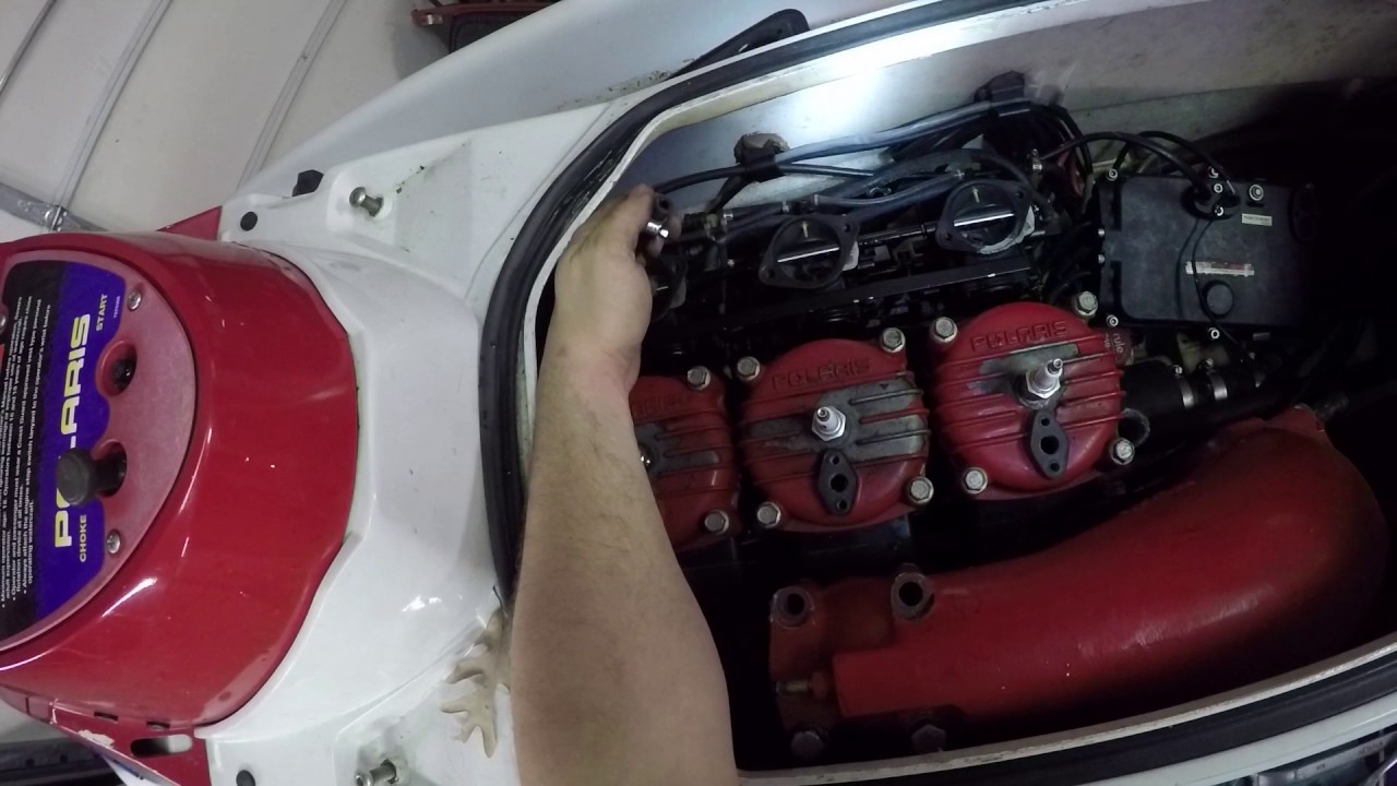 Removing and rebuilding  Engine Polaris SL900 jet ski (Part 1) entire  process.