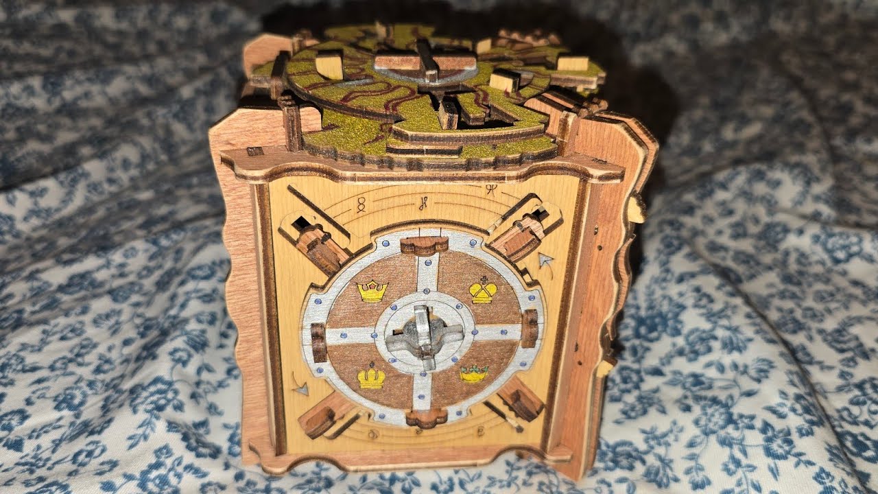 The Trial of Camelot Cluebox by IDVENTURE 
