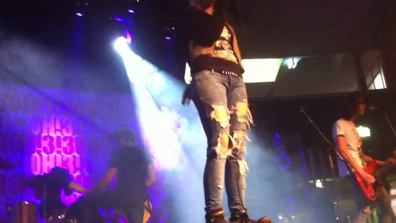 Tonight Alive - Wasting Away / UNSW Roundhouse