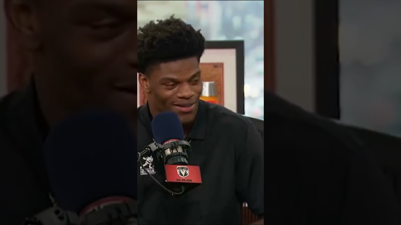 Felicia Jones Puts on Football Pads with Lamar Jackson #shorts #nfl #sports #football