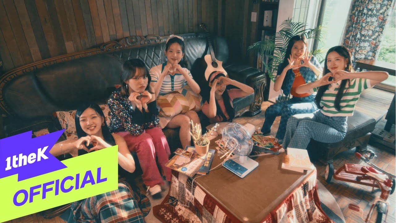[MV] Weeekly(위클리) _ Love(Weeekly X Kim Eana Project) (위클리 X 김이나 프로젝트)