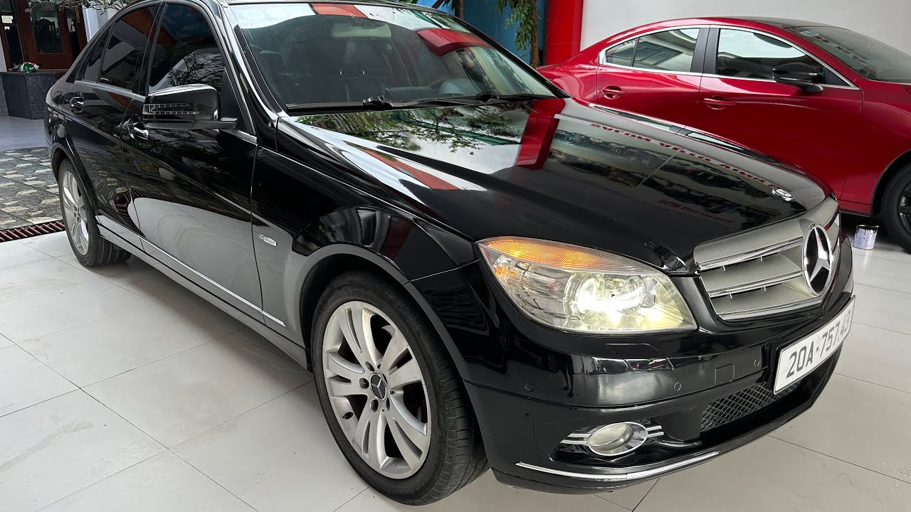 Mercedes Benz C200 2010 quá đẹp mà giá chỉ 200tr. Lh 0915563888