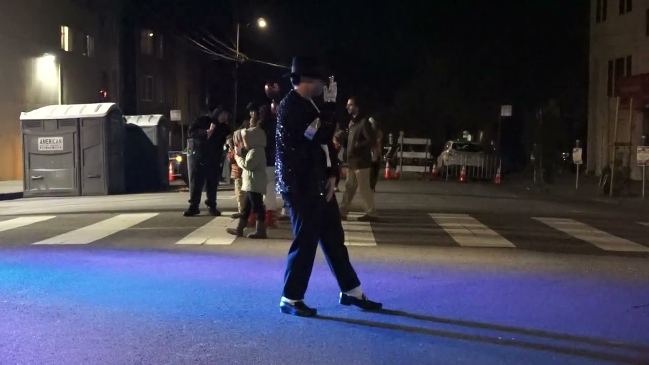 Billie Jean Street Performance (SF 12/12/2025)