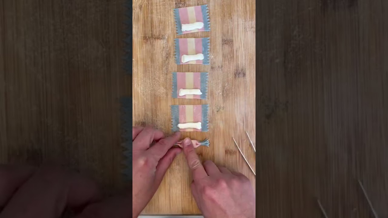 Pride Pasta, эпизод 13 &mdash; Trans Flag