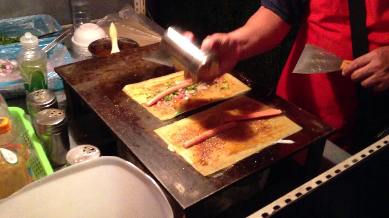 北京街头的小吃-东北烤冷面 Beijing Street Food: Northeastern Toast Cold Noodles