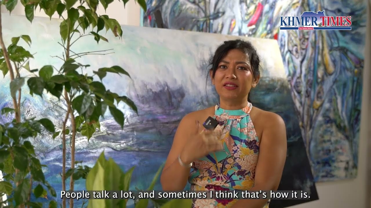 Woman painter and sculptor defies doubt and tradition