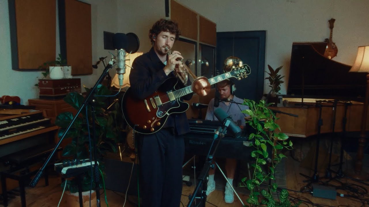 Sol Paradise - Earth (Stripped Live Session)