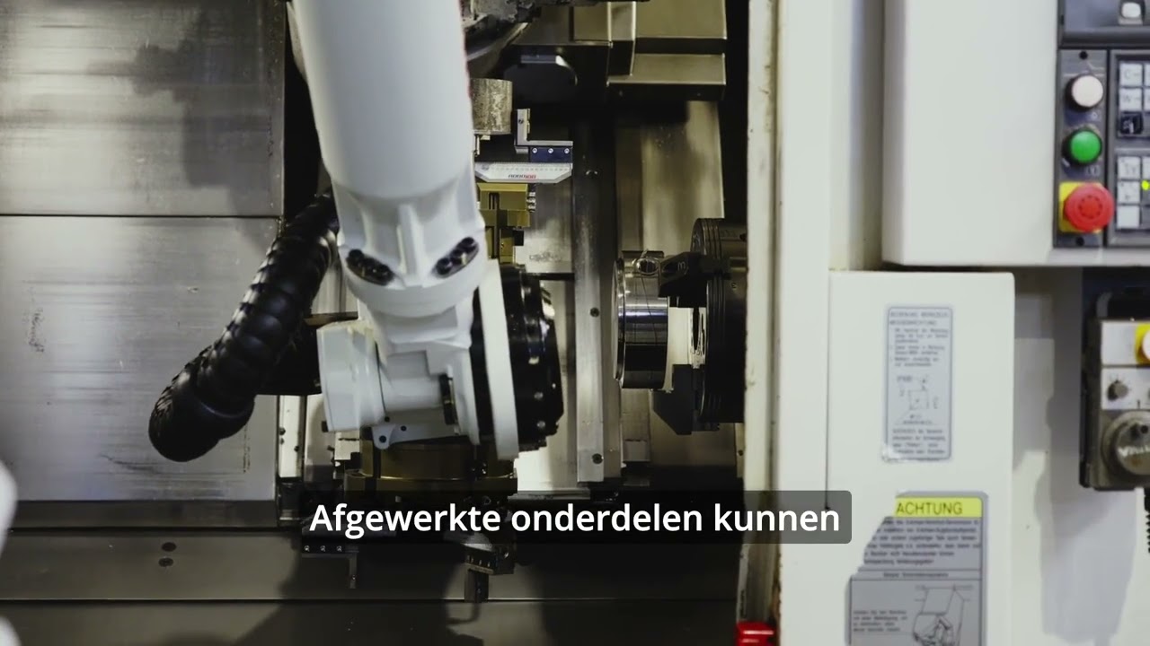 Slimme CNC‑automatisering: RoboJob Turn‑Assist 200 s met Pallet‑Unload aan een Okuma B300‑W