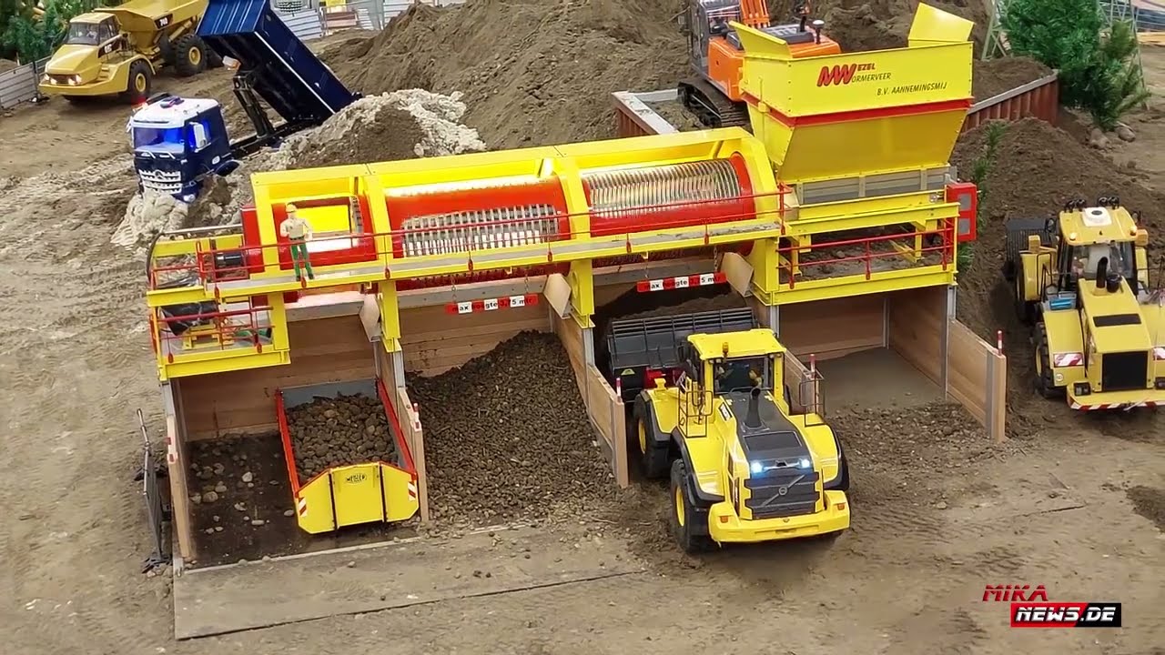 Sortieranlage - Bauschutt - RC Bagger - RC Trucks auf der Intermodellbau