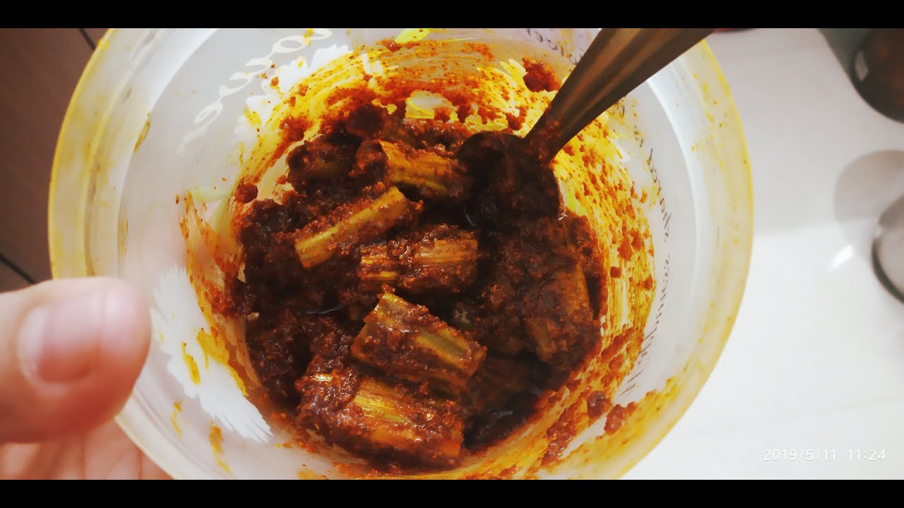 Andhra Special Mulakkaya Avakaya | Drumstick Pickle Preparation | Mulakkada Pachadi